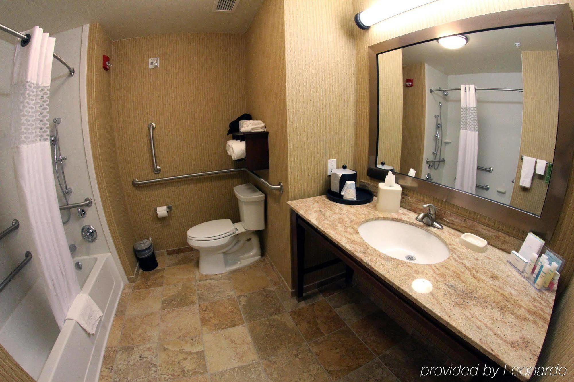 Hampton Inn & Suites Grand Forks Eksteriør bilde